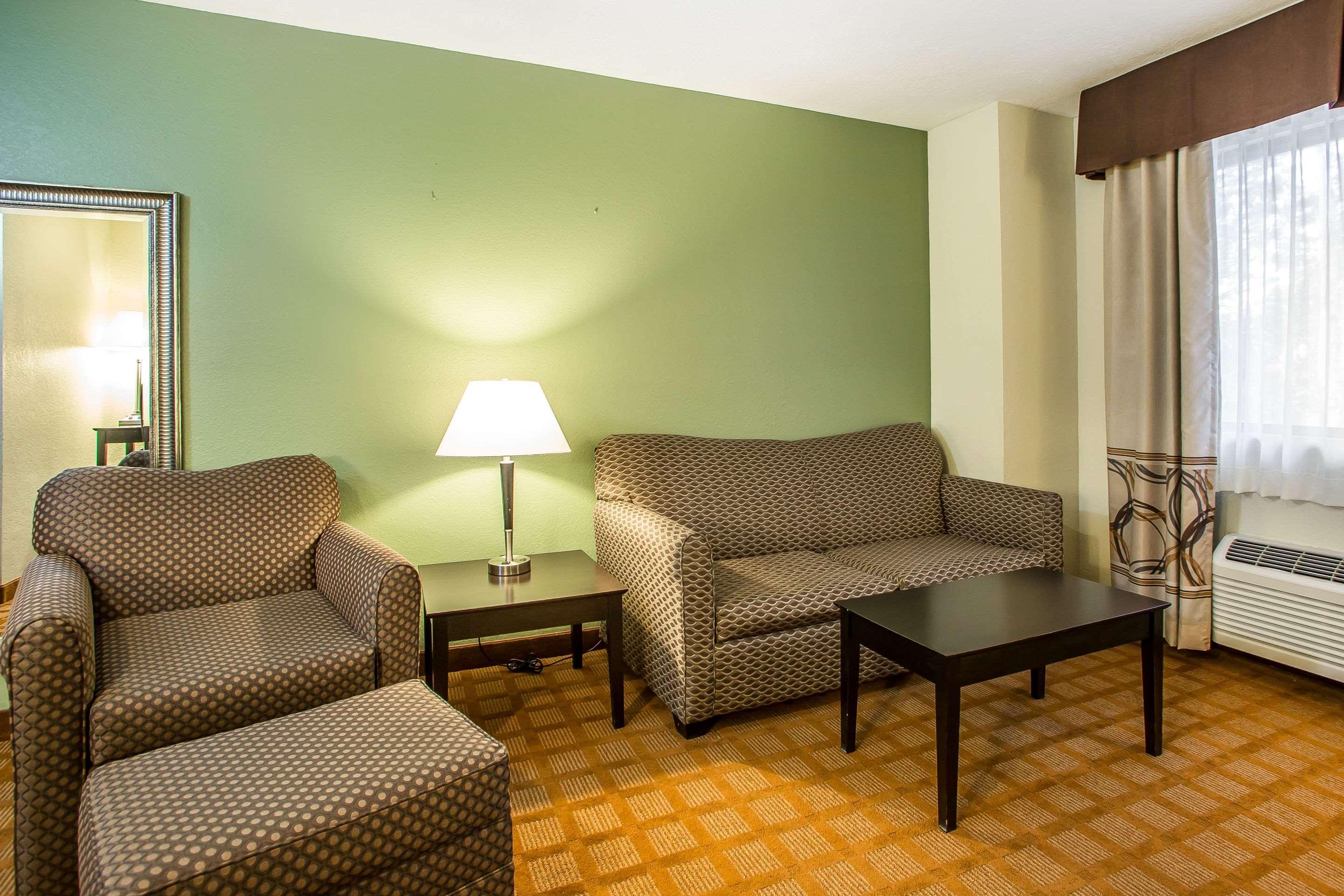 Quality Inn & Suites Marinette Kültér fotó