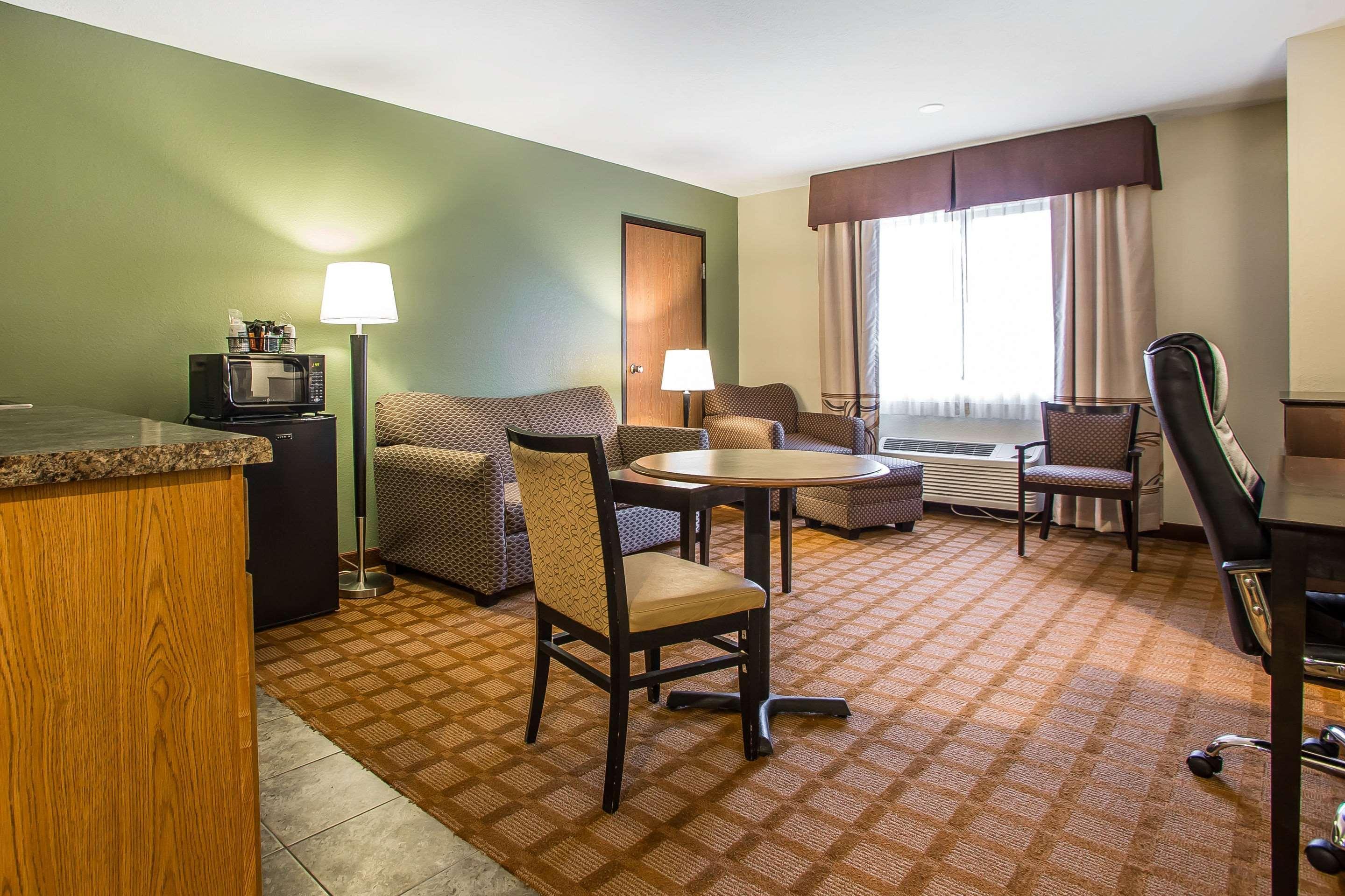 Quality Inn & Suites Marinette Kültér fotó