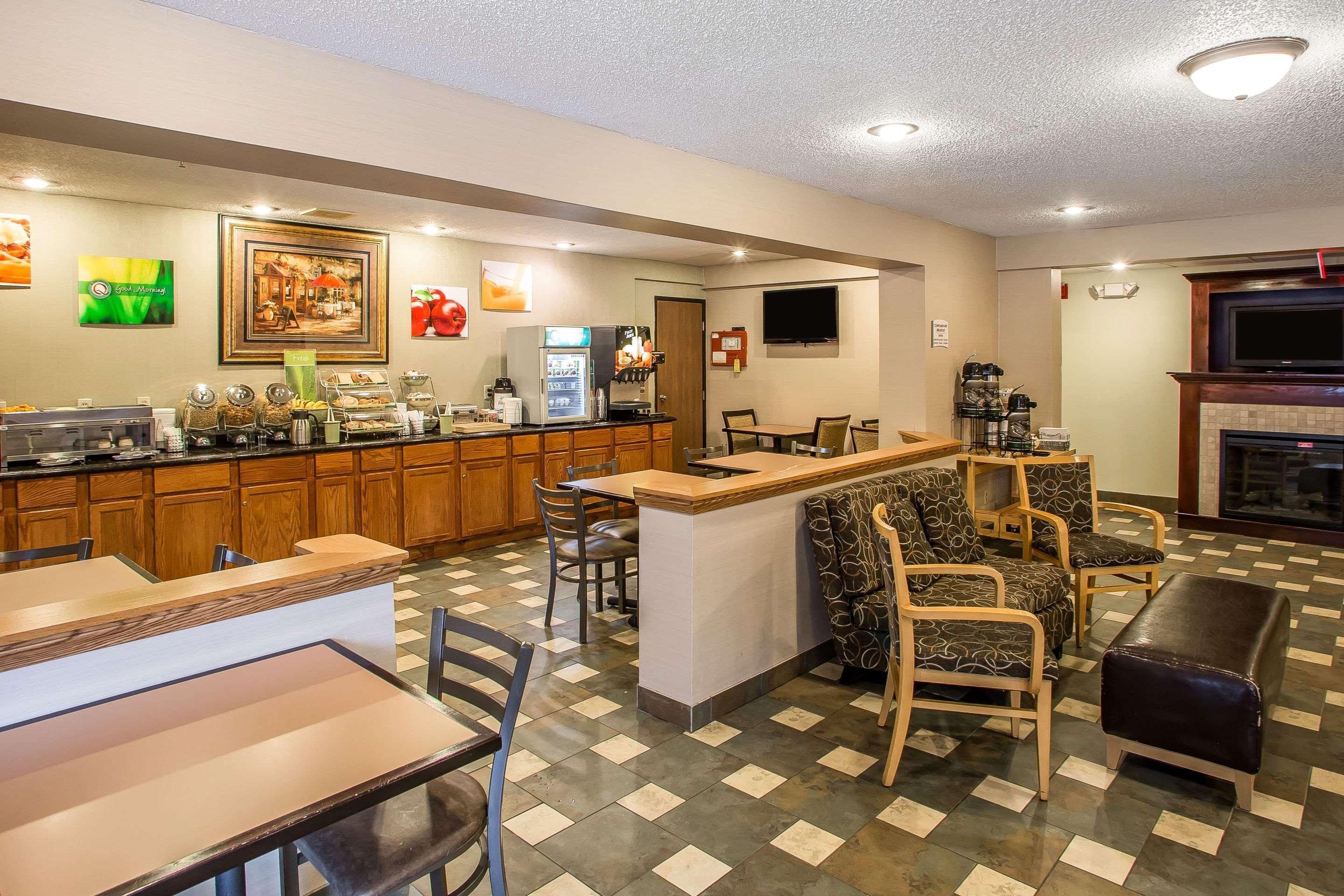 Quality Inn & Suites Marinette Kültér fotó