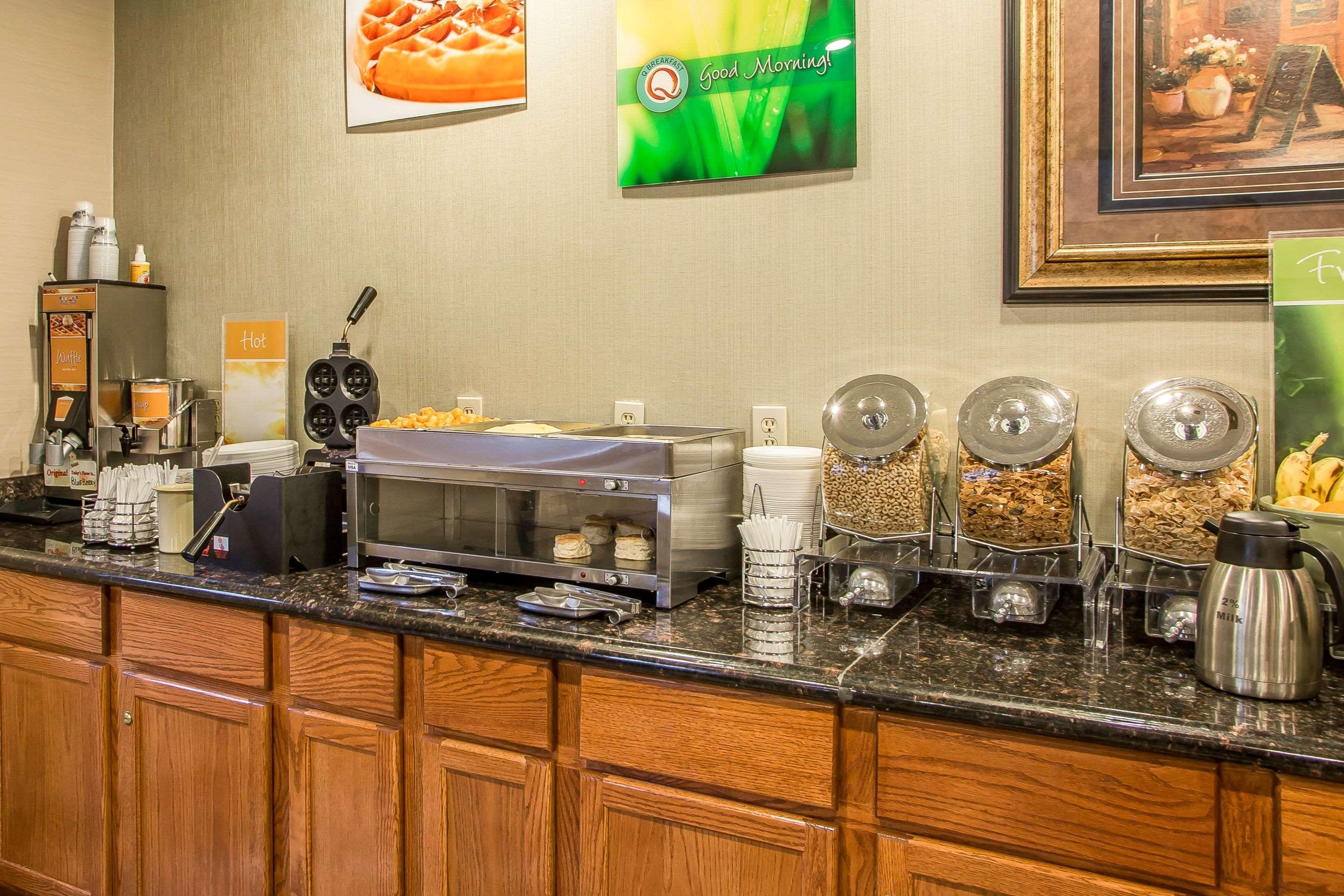 Quality Inn & Suites Marinette Kültér fotó