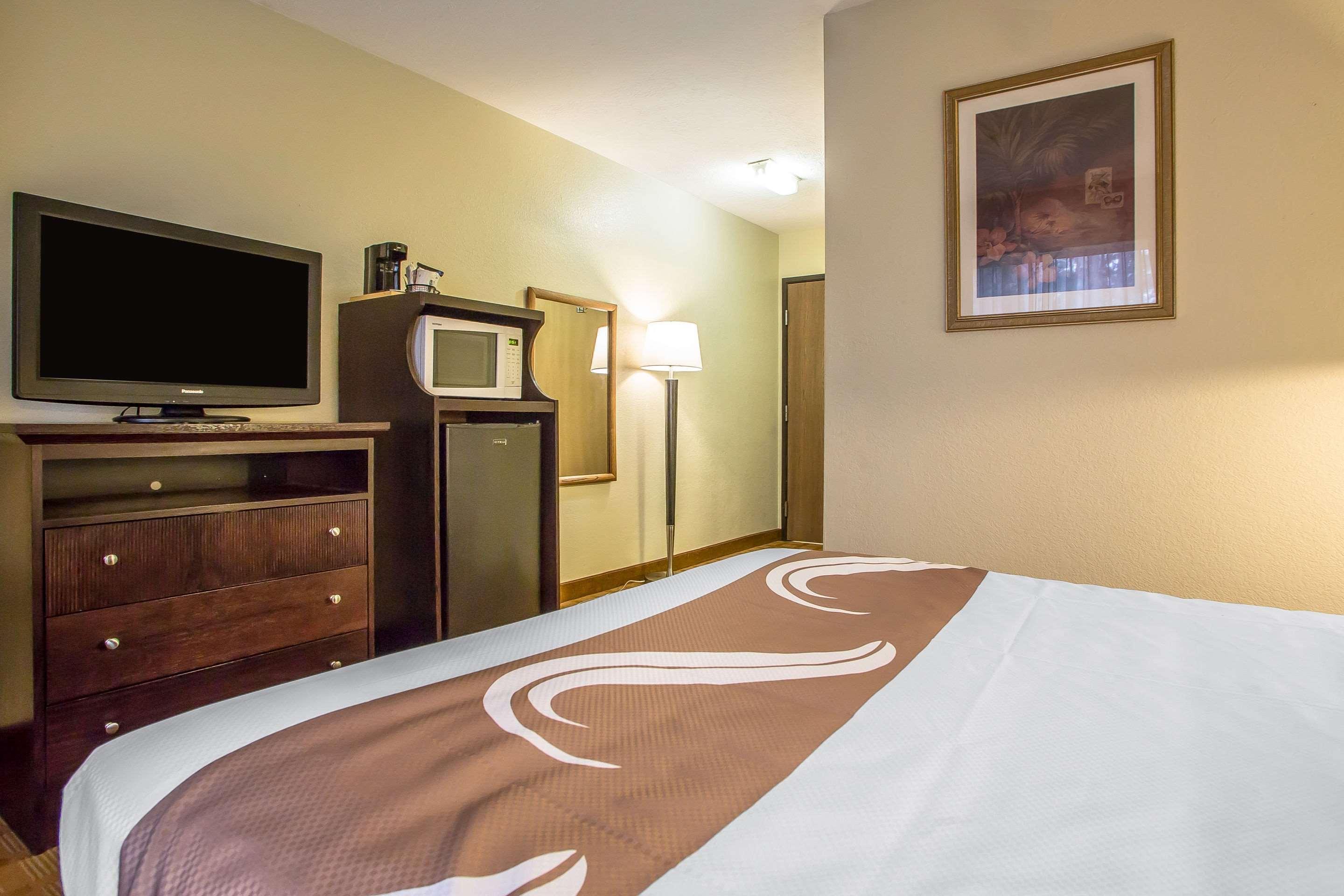 Quality Inn & Suites Marinette Kültér fotó